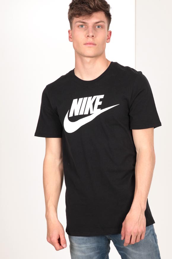 Nike T-Shirt Schwarz + Weiss