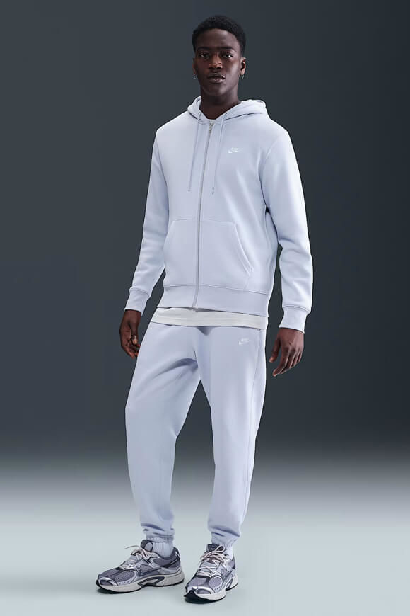 Bild von Sportswear Club Kapuzensweatjacke