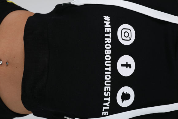 Image sur Sweatshirt court à capuchon