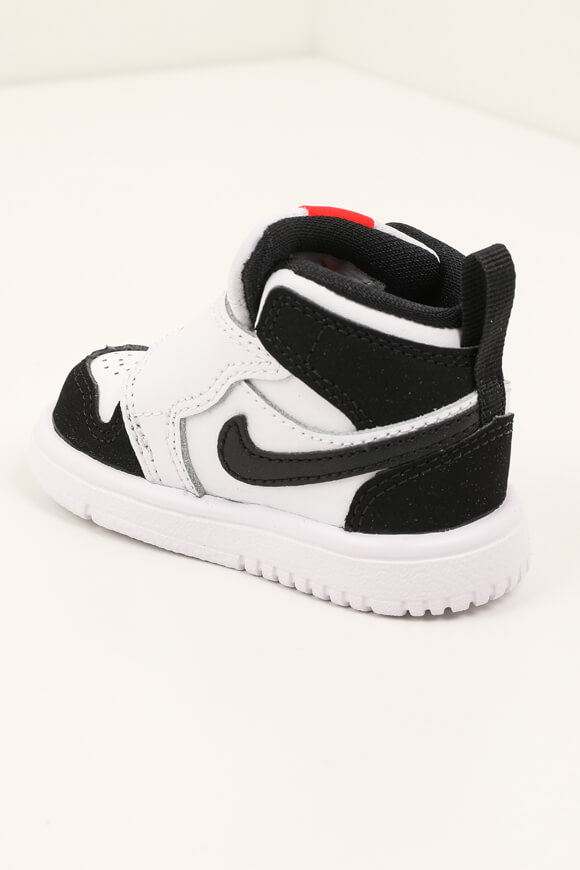 Image sur Sky Jordan 1 sneakers bébé