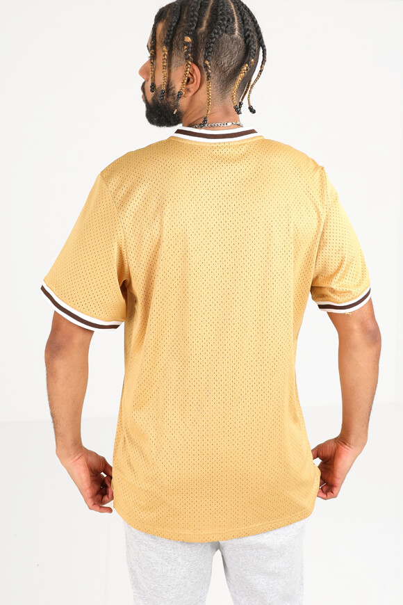 Image sur T-shirt de baseball en mesh
