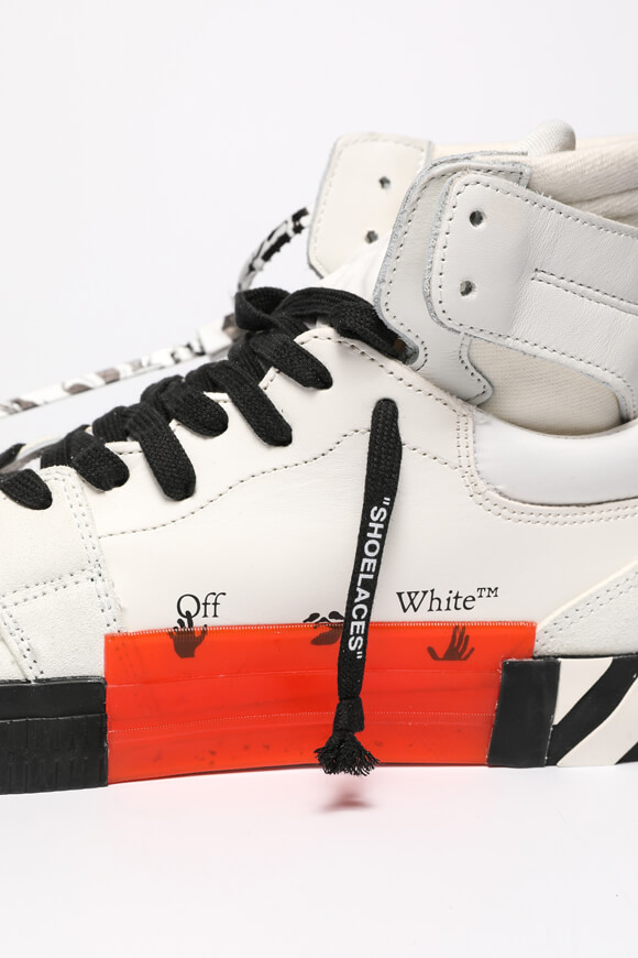 Image sur High Top Vulcanized Leather sneakers