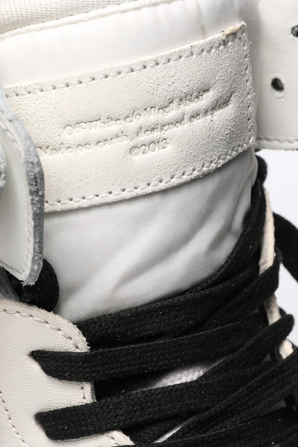 Image sur High Top Vulcanized Leather sneakers