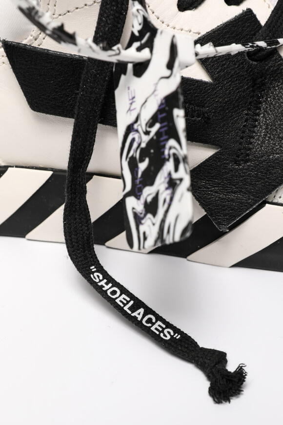 Image sur High Top Vulcanized Leather sneakers