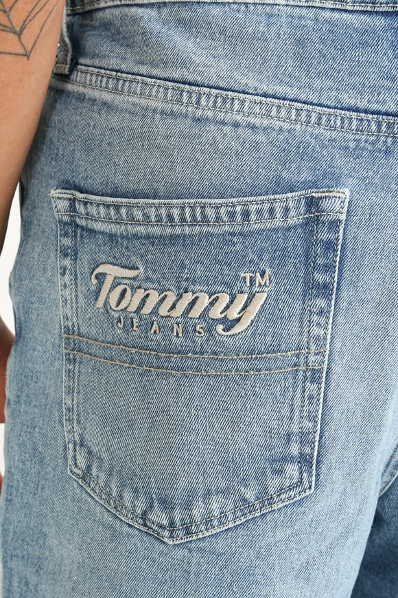 Tommy Jeans Loose Tapered Fit Jeans L32 Denim Light ER8505