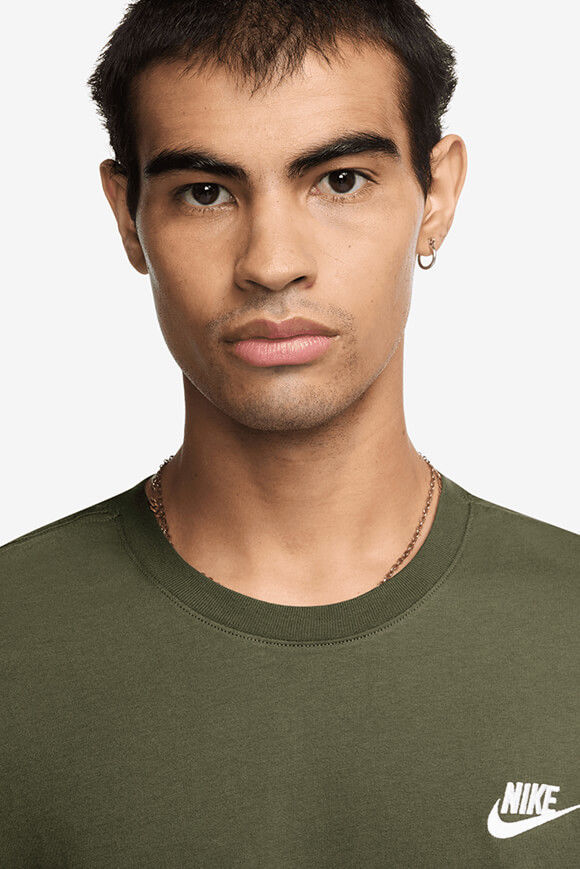 Bild von Sportswear Club T-Shirt