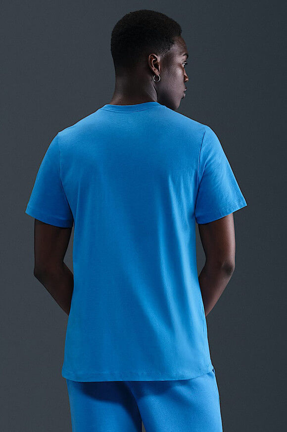 Bild von Sportswear Club T-Shirt