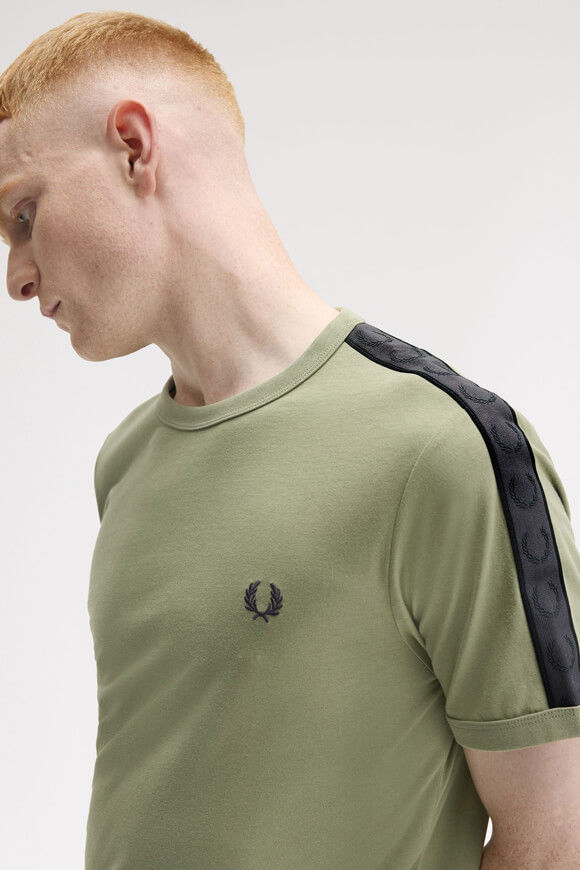 Bild von Contrast Tape Ringer T-Shirt