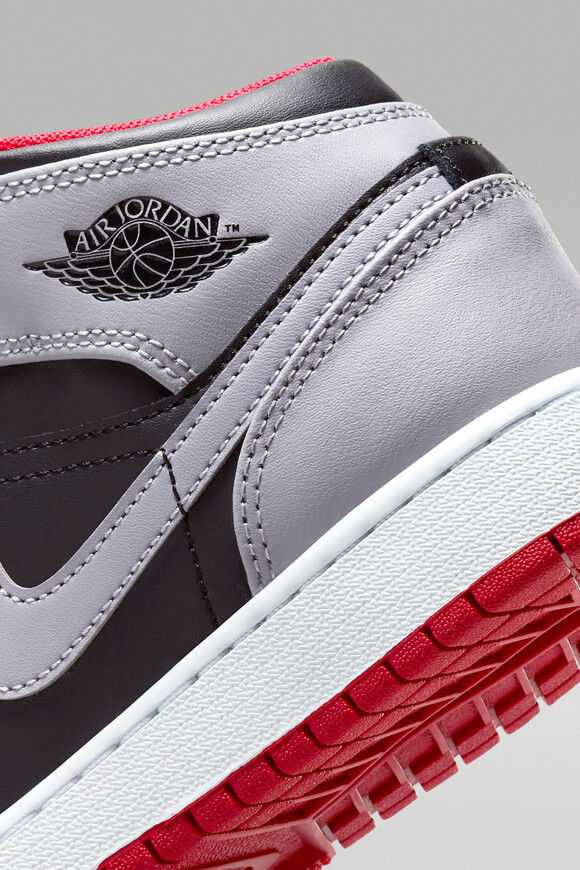 Image sur Air Jordan 1 sneakers