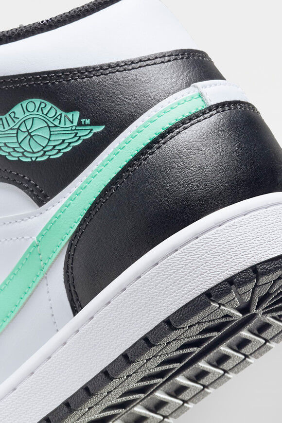 Image sur Air Jordan 1 sneakers