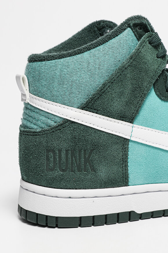Image sur Dunk High Retro SE sneakers