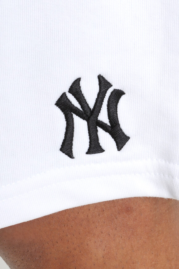 Image sur Base Runner Emb Helix short en sweat