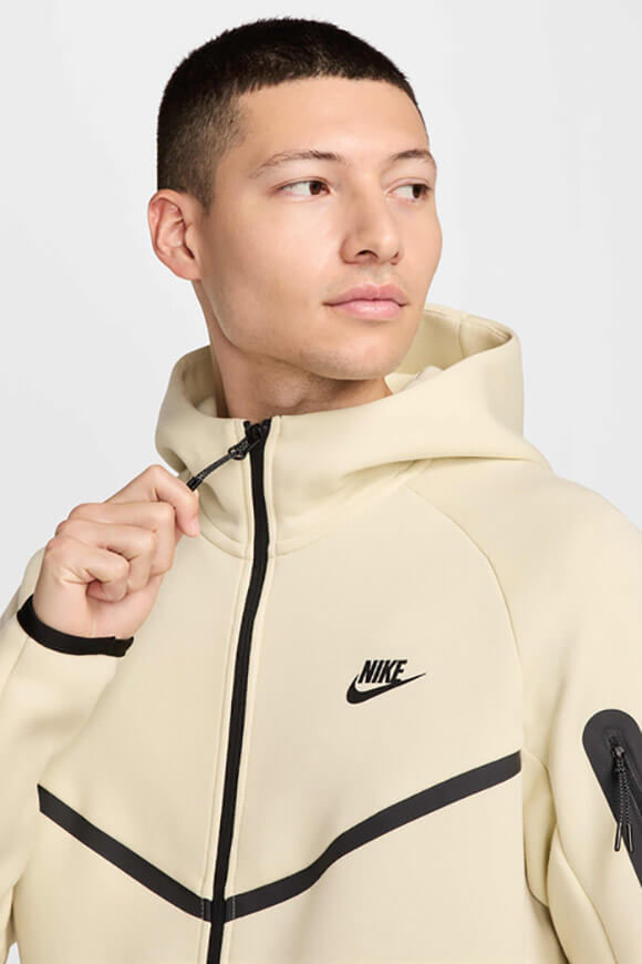 Bild von Sportswear Tech Fleece Kapuzensweatjacke