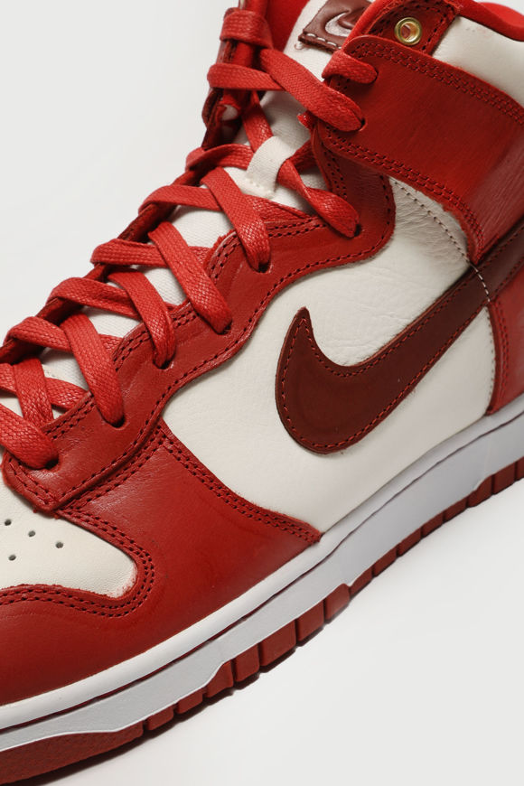 Image sur Dunk High LXX sneakers