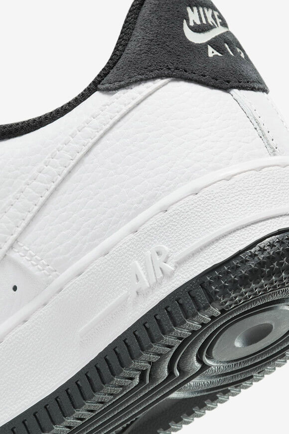 Image sur Air Force 1 LV8 1 sneakers