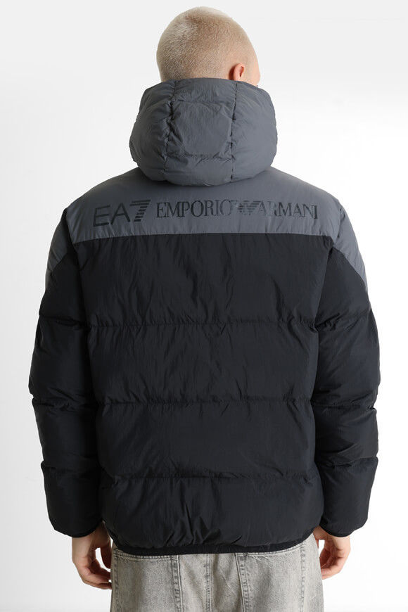 Bild von Train Athletic Pufferjacke