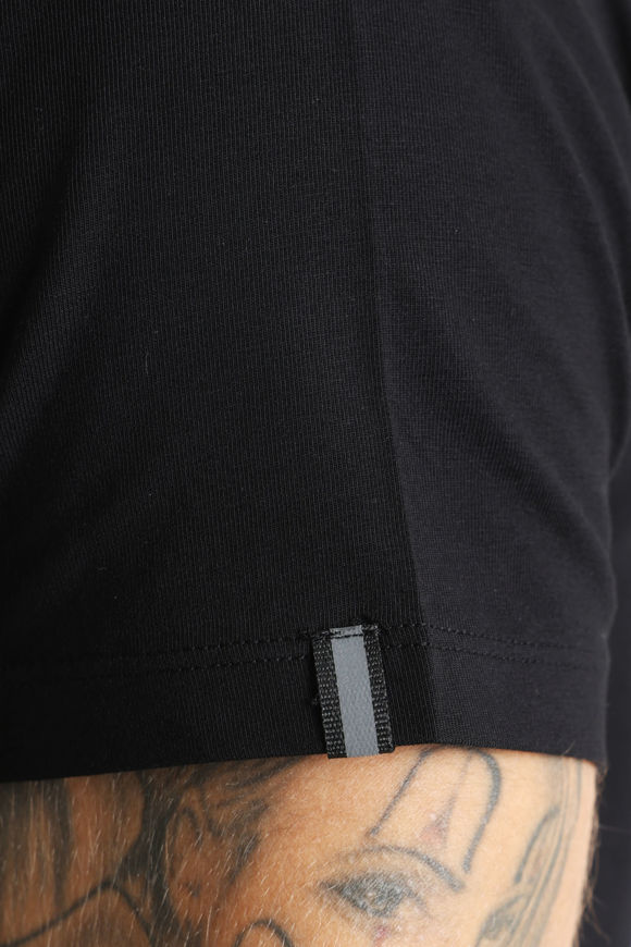 Image sur Mike t-shirt