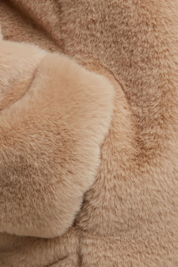 Image sur Veste en fourrure synthétique