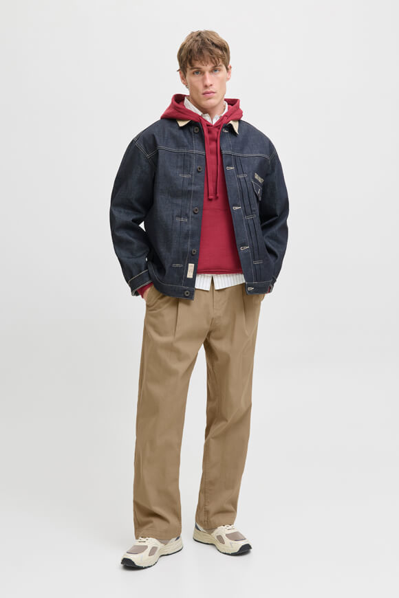 Bild von JPSTBILL William Chinos L32