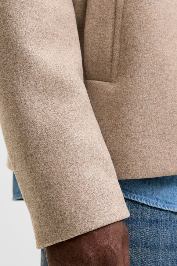 Bild von JJEHARRISON kurzer Mantel