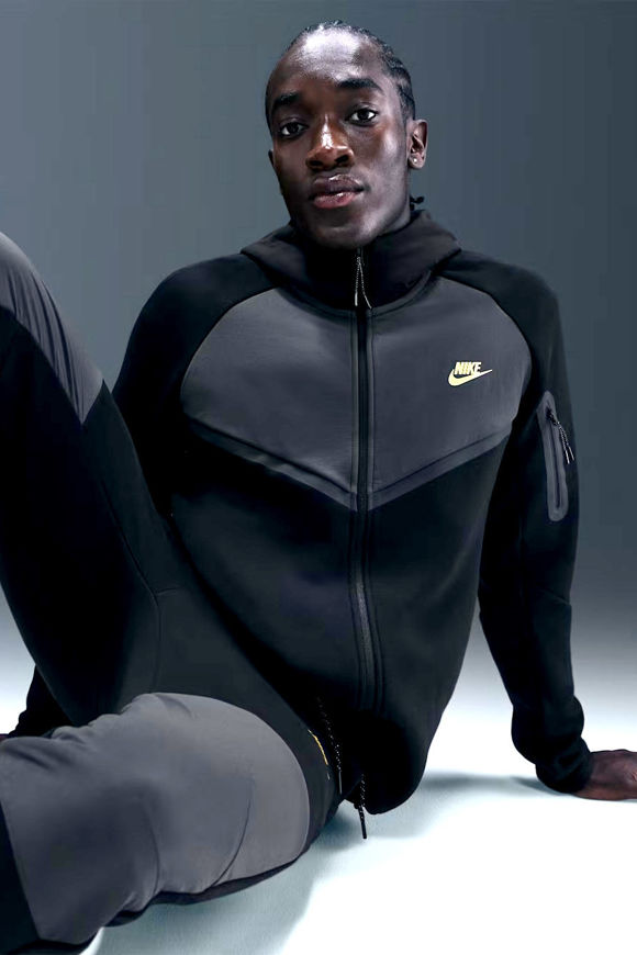 Bild von Sportswear Tech Fleece Kapuzensweatjacke