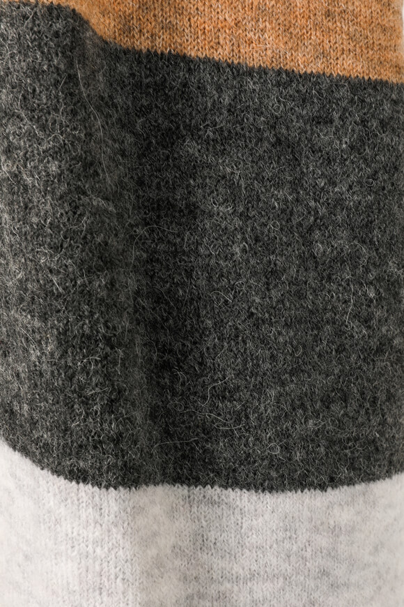 Image sur Longue jaquette en tricot