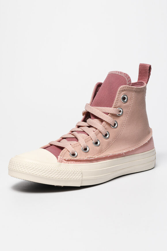 Image sur Chuck Taylor Crafted Canvas sneakers