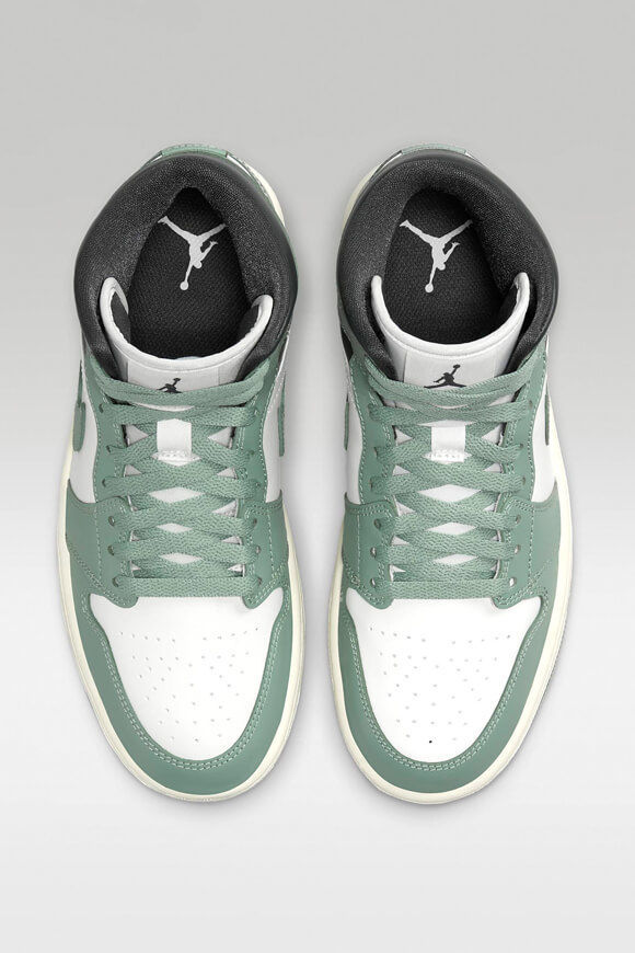 Image sur Air Jordan 1 sneakers