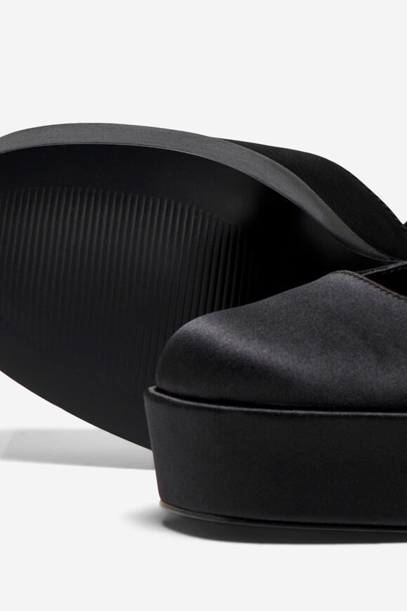 Bild von Satin Pumps