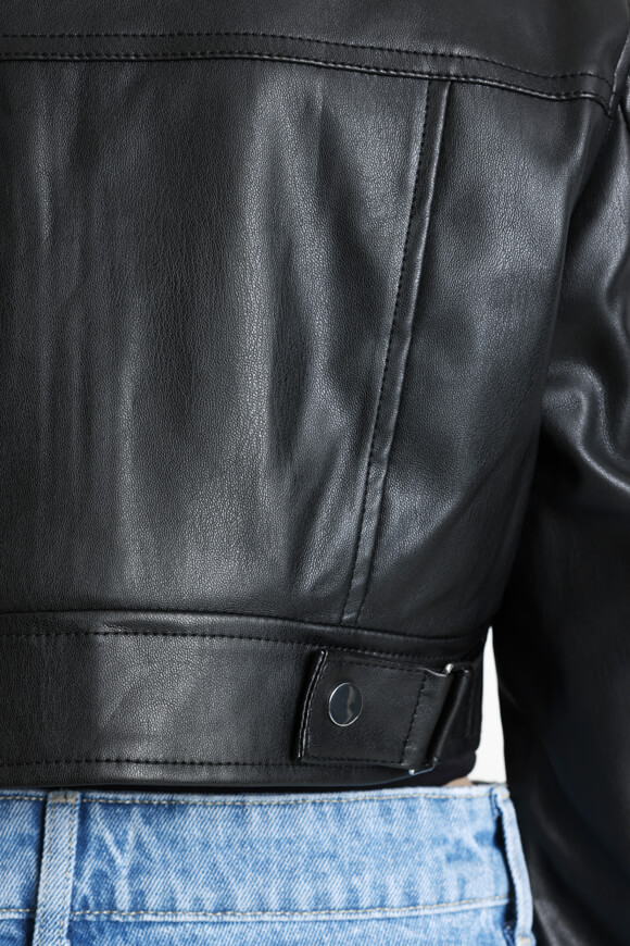 Bild von Crop Kunstlederjacke