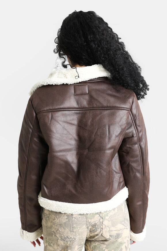 Image sur Veste courte mouton retourné