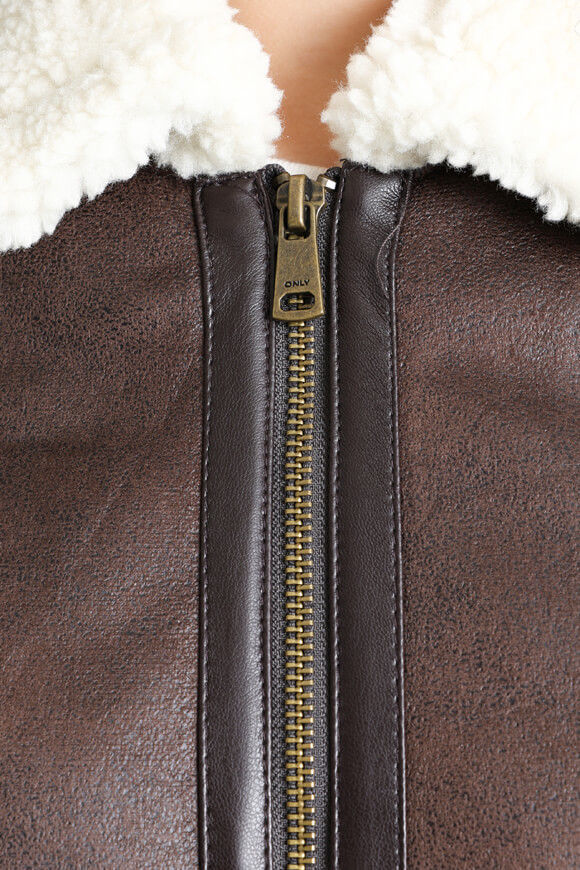 Image sur Veste courte mouton retourné