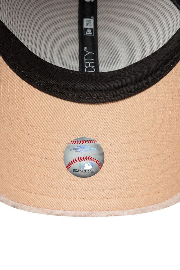 Bild von 9Forty Teddy Cap / Strapback