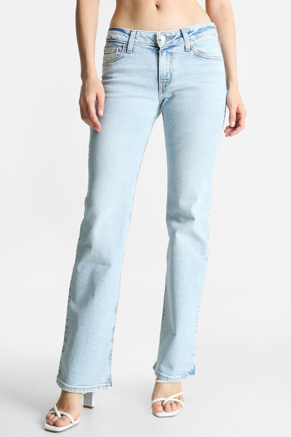 Image sur Superlow Bootcut Jeans L32