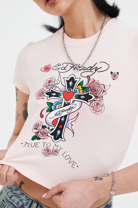 Bild von Love Is True Crop T-Shirt