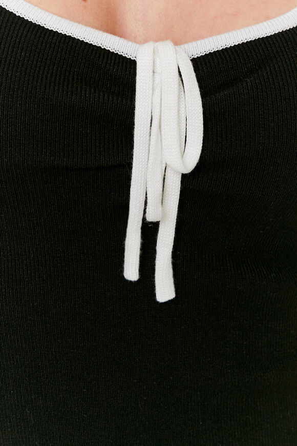 Bild von Geripptes Strick-Minikleid