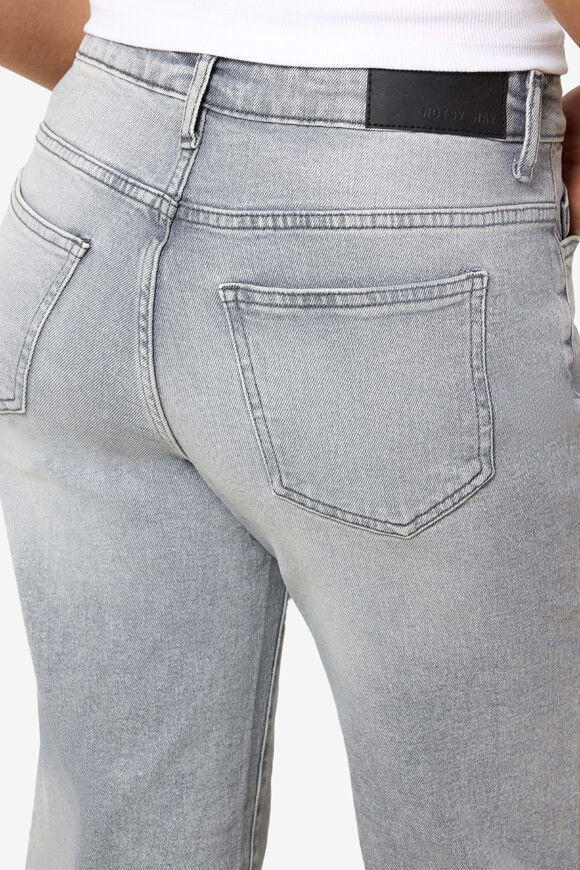 Bild von NMYOLANDA Straight Fit Jeans L32
