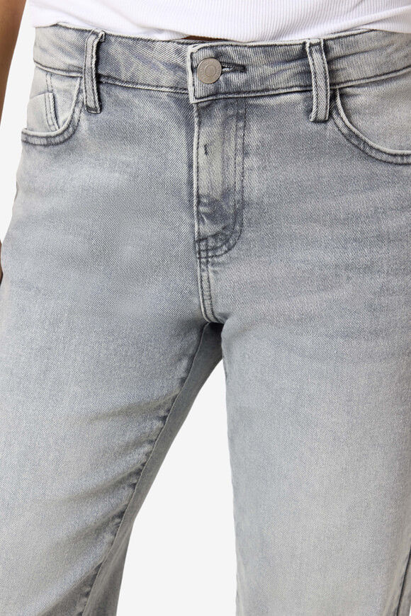 Bild von NMYOLANDA Straight Fit Jeans L32