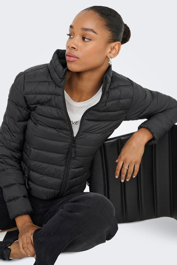 Bild von ONLTAHIA leichte gesteppte Jacke