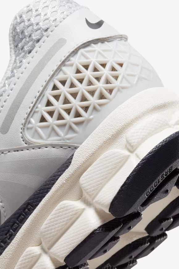 Image sur Zoom Vomero 5 Sneaker