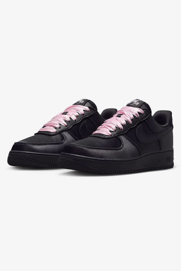 Image sur Air Force 1 '07 LV8 Satin Sneaker