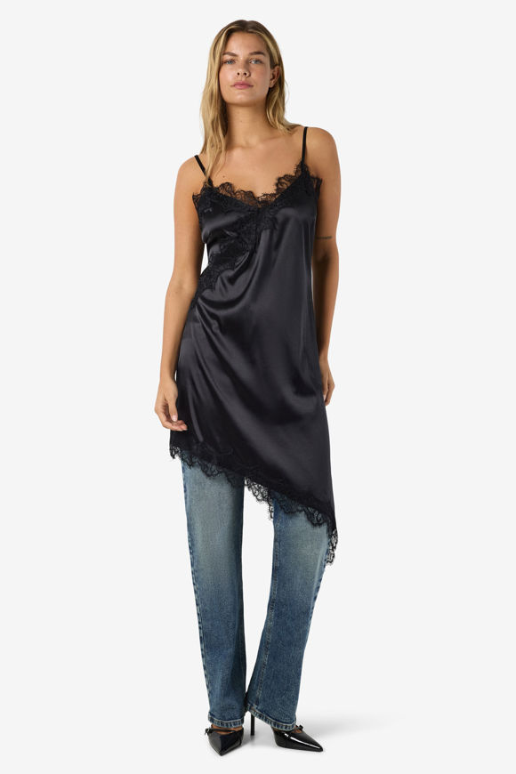 Image sur Asymmetrisches Satinkleid