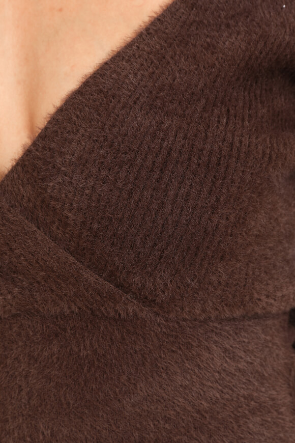 Image sur Pull court en tricot poilu