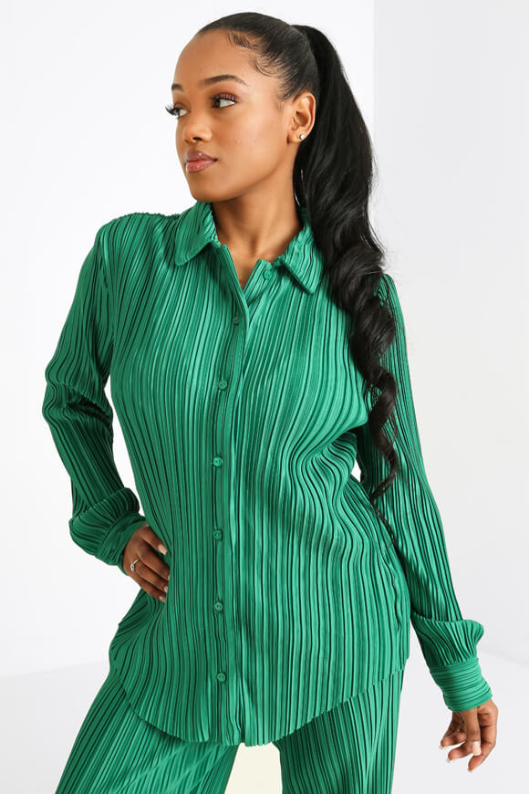 Image sur Longue chemise plissée