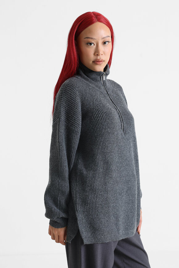 Bild von Langer Strickpullover