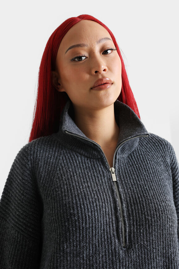 Bild von Langer Strickpullover