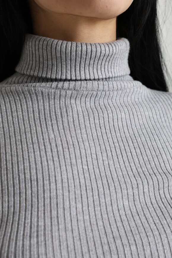 Bild von Gerippter Crop Strickpullover