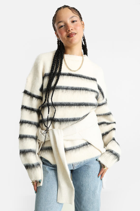 Image sur Pull ample en tricot poilu