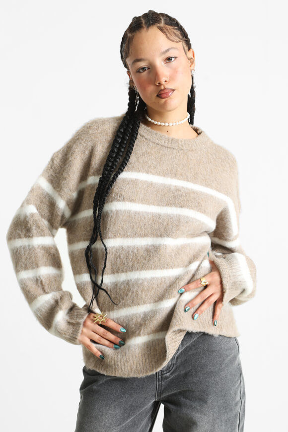 Image sur Pull ample en tricot poilu