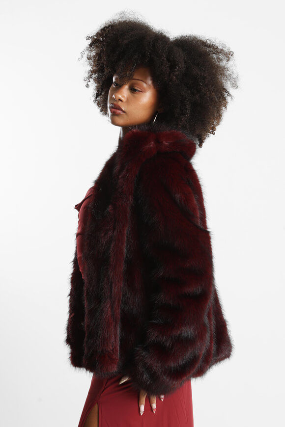 Bild von Kurzer Faux Fur Mantel